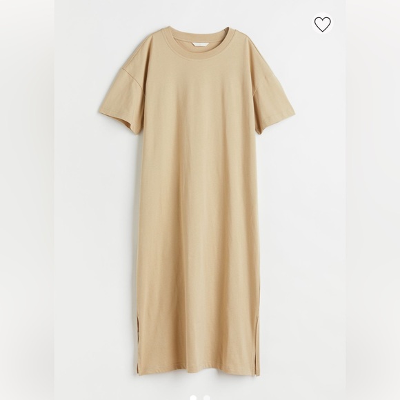 H&M Dresses & Skirts - H&M Calf Length Tshirt Dress